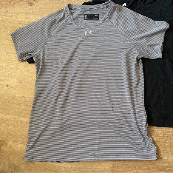 Under Armour Women’s Top Bundle | size M/L - Picture 4 of 8